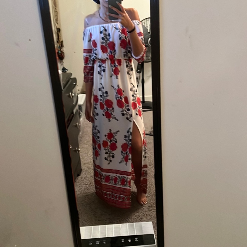 Maxi off the shoulder floral dress